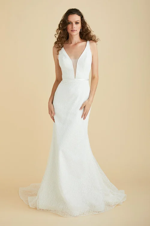 Astrid_and_Mercedes_Wedding_Gown_Rain_ft